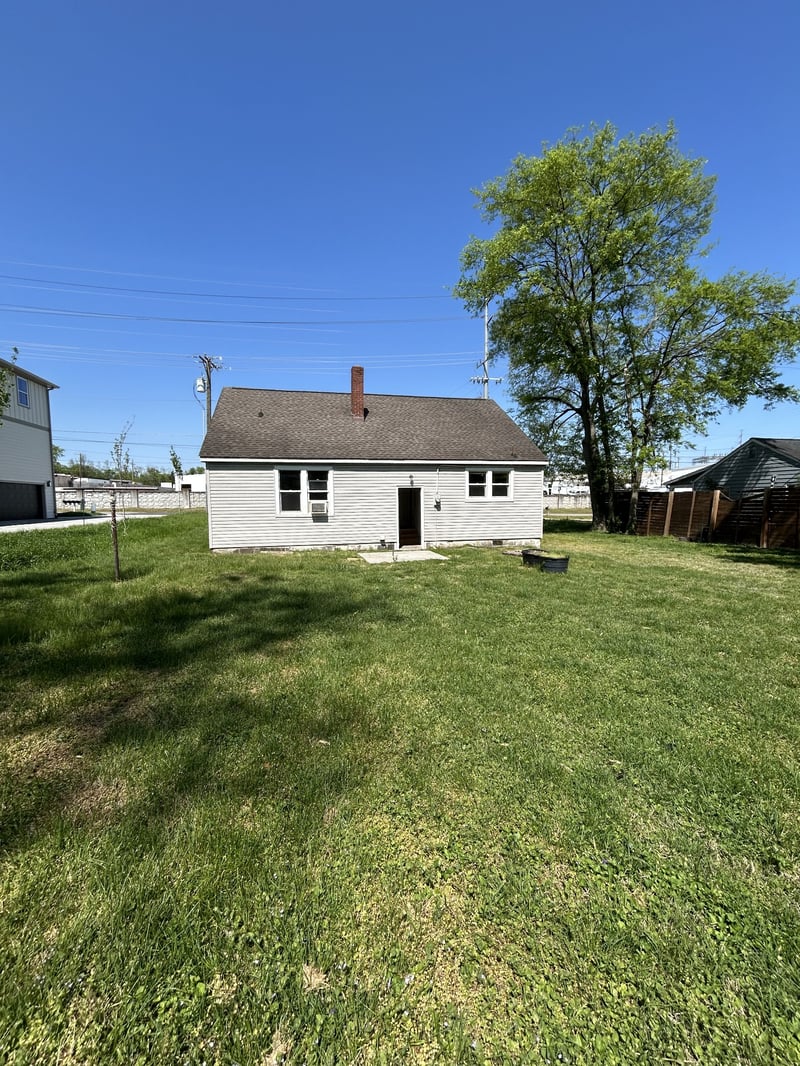 1022 W Kirkland Ave, Nashville, TN 37216