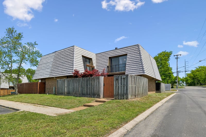 101 Cedarwood Ln, Madison, TN 37115