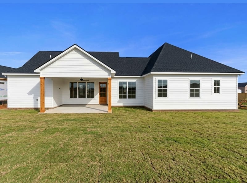 3213 Stonehorn Dr, Bell Buckle, TN 37020