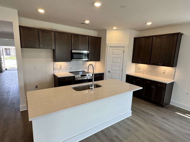 412 Old Spring Ln, Gallatin, TN 37066