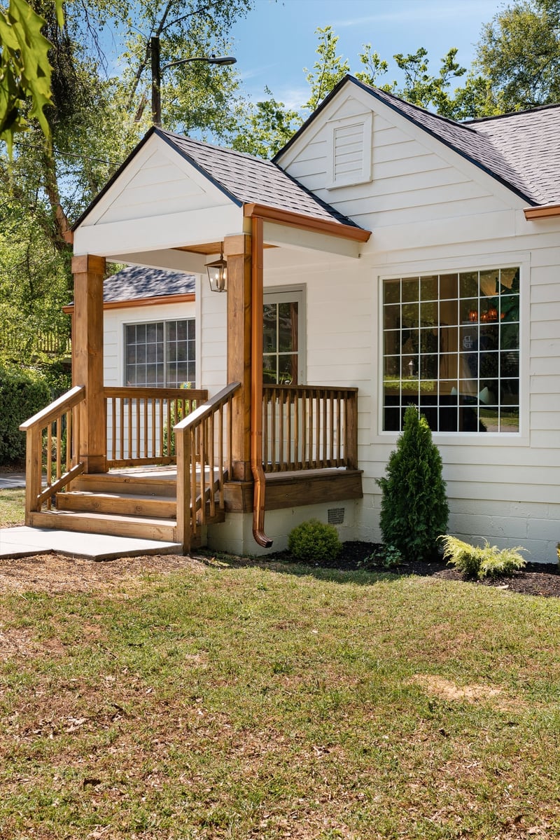 2230 Thistlewood Dr, Nashville, TN 37216