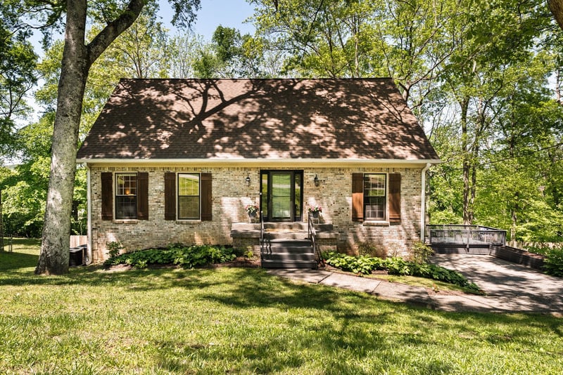 1240 Brenner Dr, Nashville, TN 37221