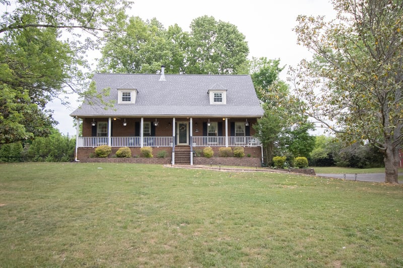 146 Volunteer Rd, Murfreesboro, TN 37128