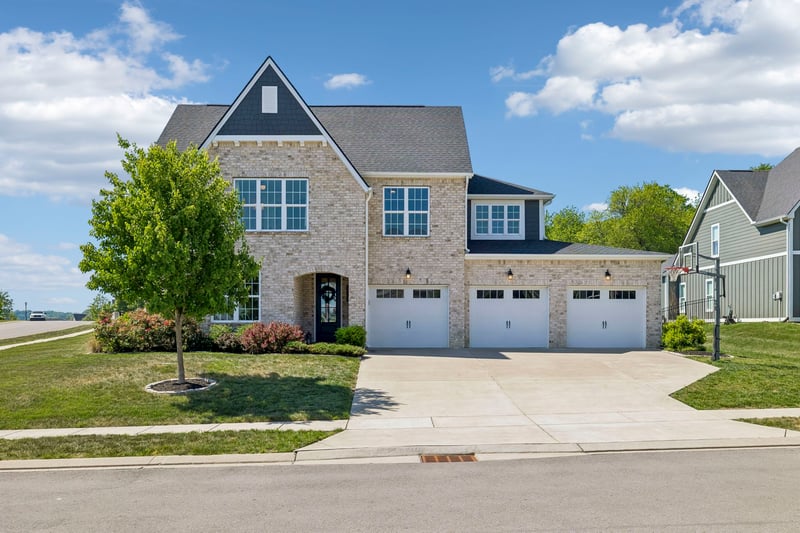 7601 Bussing Ps, College Grove, TN 37046