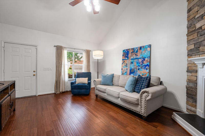 1217 Crestfield Dr, Nashville, TN 37211