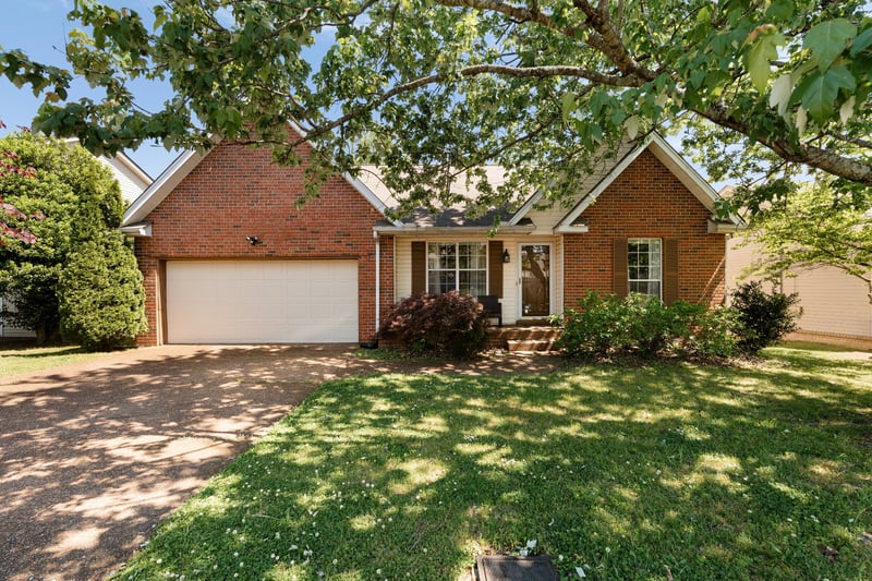 1217 Crestfield Dr, Nashville, TN 37211