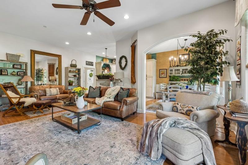 827 Cedarstone Way, Nashville, TN 37214