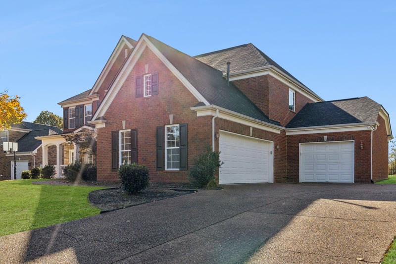 102 Oglethorpe Ave, Gallatin, TN 37066
