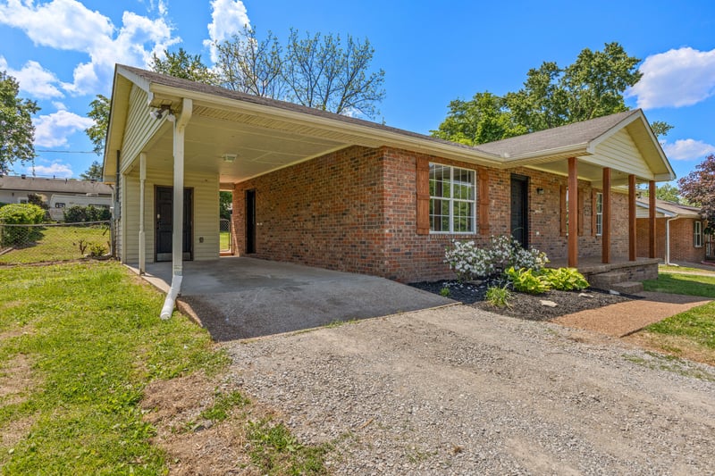 207 Juanita Ave, Gallatin, TN 37066