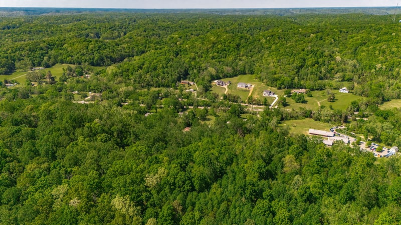 8909 Highway 100 , Nashville, TN 37221