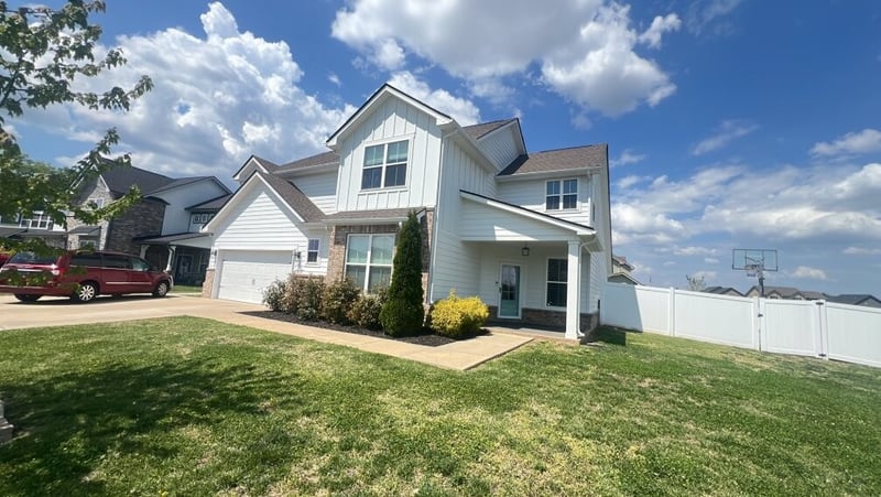 2602 Kingfisher Dr, Murfreesboro, TN 37128