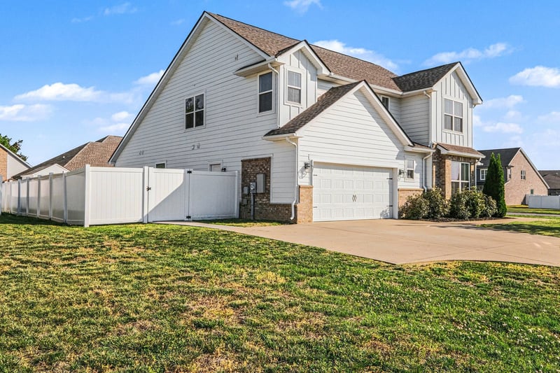 2602 Kingfisher Dr, Murfreesboro, TN 37128