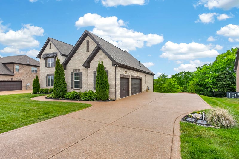 147 Compton St, Gallatin, TN 37066