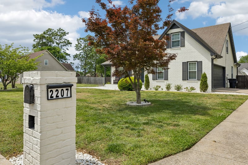 2207 General Kirk Dr, Murfreesboro, TN 37129