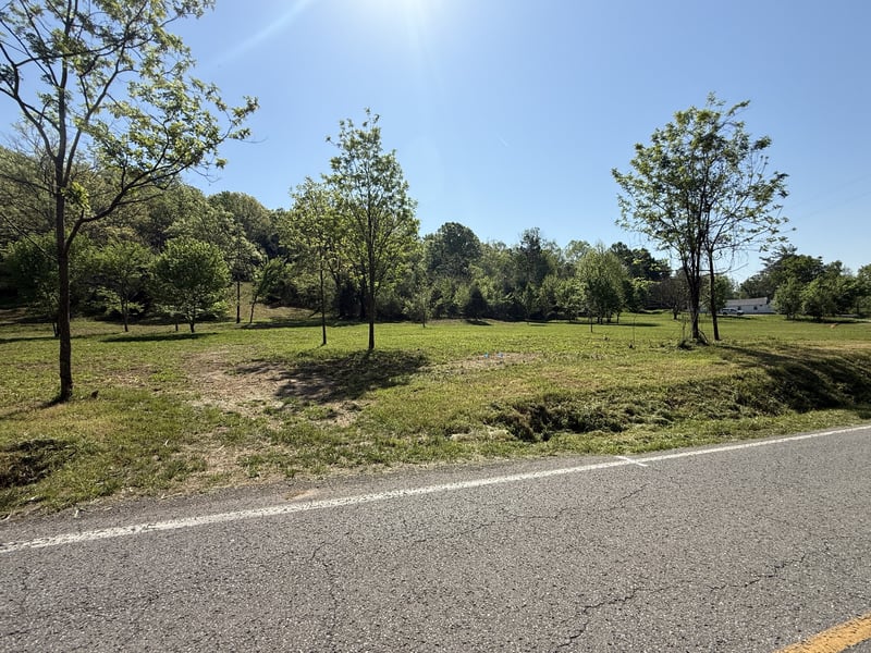 Rogues Fork Rd, Bethpage, TN 37022