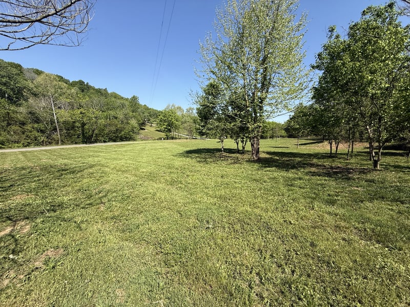 Rogues Fork Rd, Bethpage, TN 37022