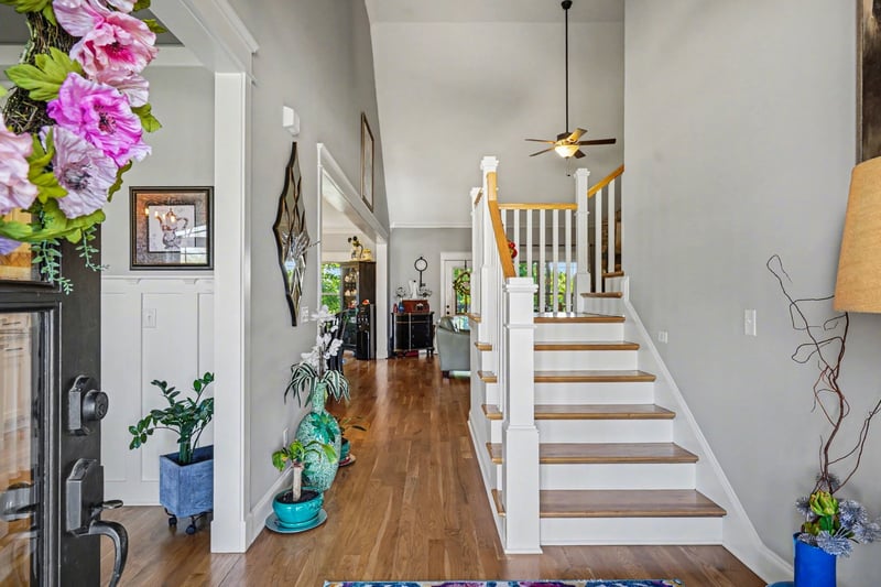 2618 Ritz Ln, Murfreesboro, TN 37130