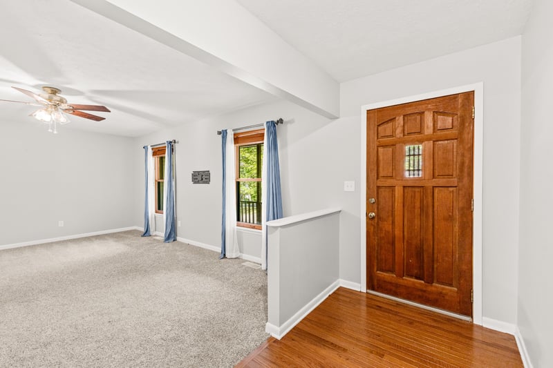 113 Oakwood Cir, Dickson, TN 37055
