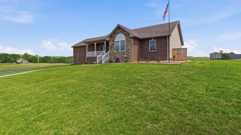 4045 Calista Rd, Cross Plains, TN 37049