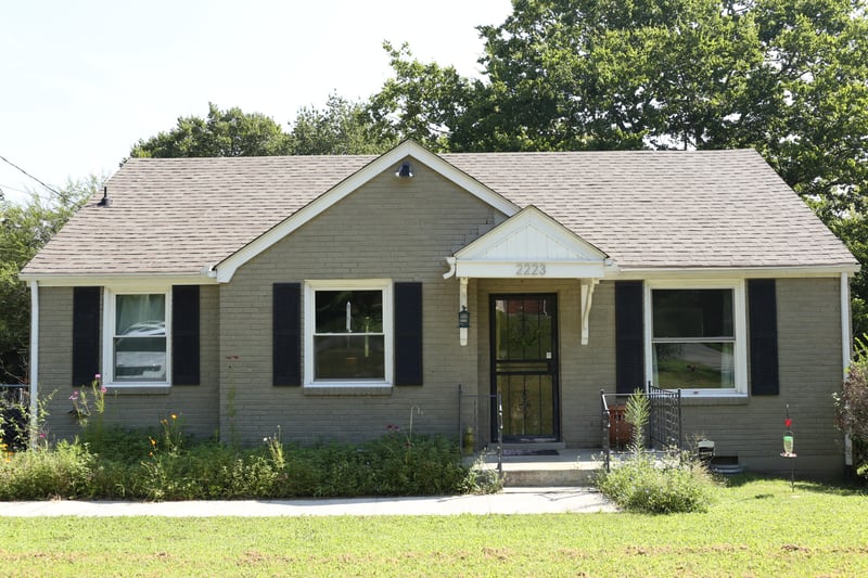 2223 Fernwood Dr, Nashville, TN 37216