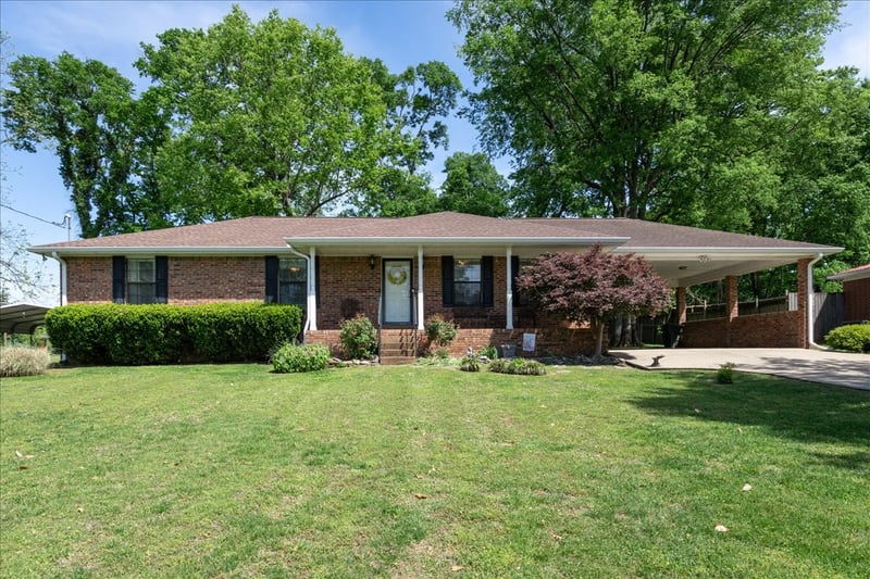 1010 Duncan St, Gallatin, TN 37066