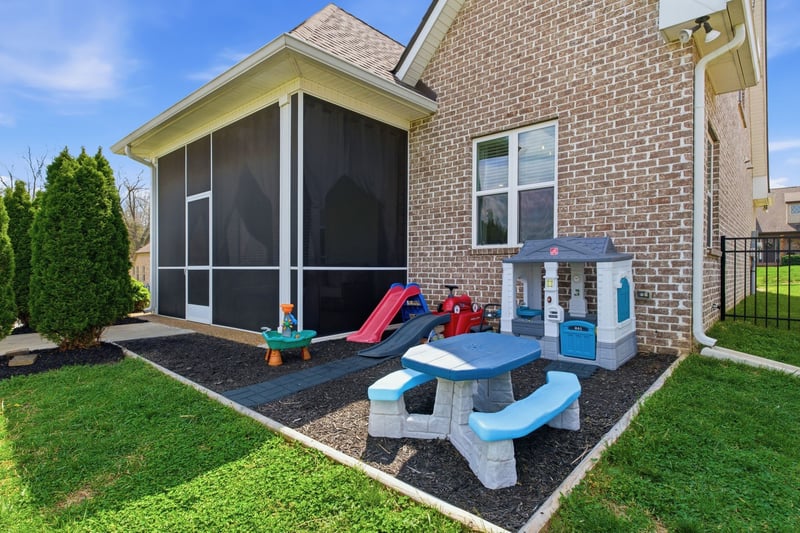 200 Ernest Dr, Lebanon, TN 37087