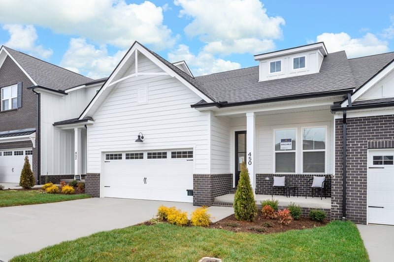 460 Buckwood Ave, Thompsons Station, TN 37179