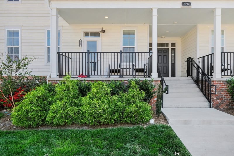 828 Goswell Dr #102, Nolensville, TN 37135