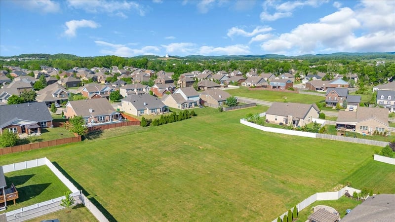 5003 Stately Dr, Thompsons Station, TN 37179