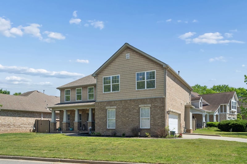 7476 Riverland Dr, Nashville, TN 37221