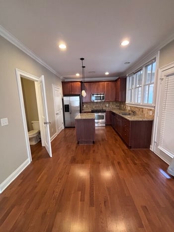 2112 Acklen Ave #201, Nashville, TN 37212