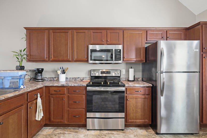 320 Providence Dr, Lebanon, TN 37087