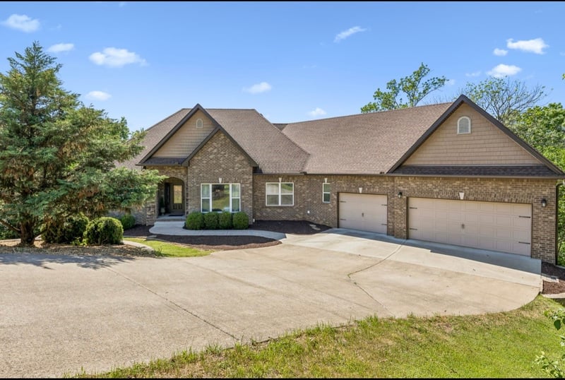 617 Excalibur Ct, Smyrna, TN 37167