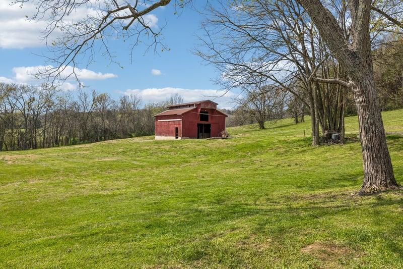 5497 Carters Creek Pike, Thompsons Station, TN 37179