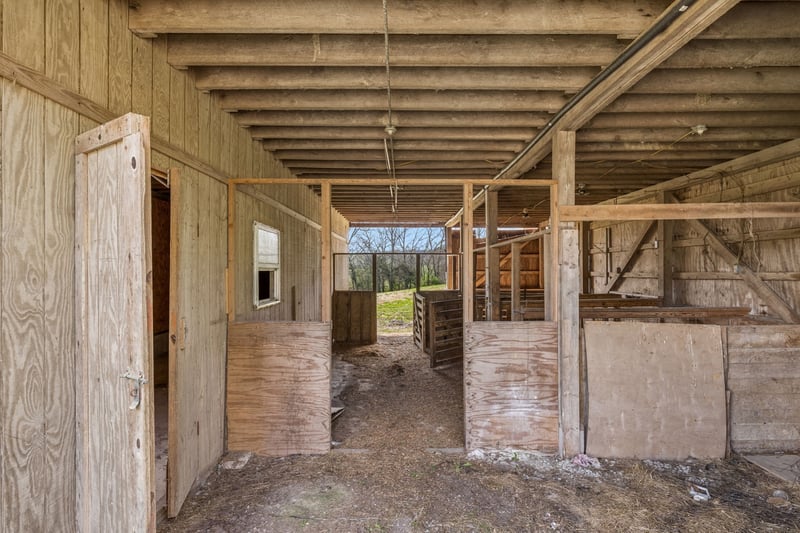 5497 Carters Creek Pike, Thompsons Station, TN 37179