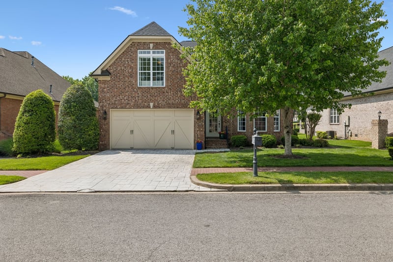 1119 Isaac Franklin Dr, Gallatin, TN 37066