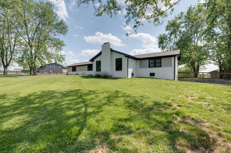1071 Connie Dr, Gallatin, TN 37066