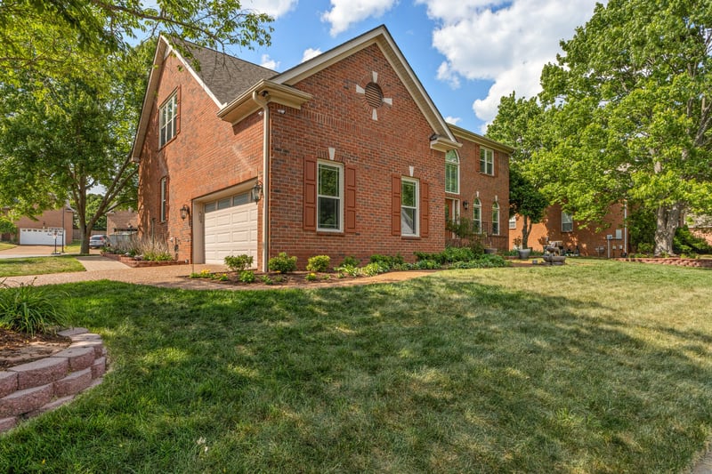 318 Logans Cir, Franklin, TN 37067