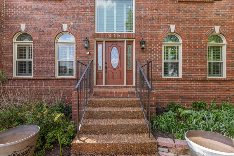 318 Logans Cir, Franklin, TN 37067