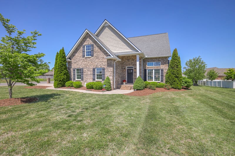1825 Walking Dr, Murfreesboro, TN 37130