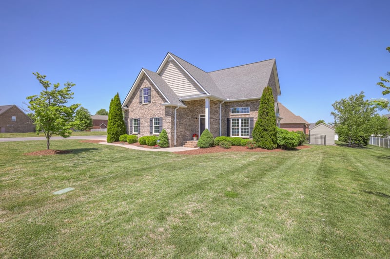1825 Walking Dr, Murfreesboro, TN 37130