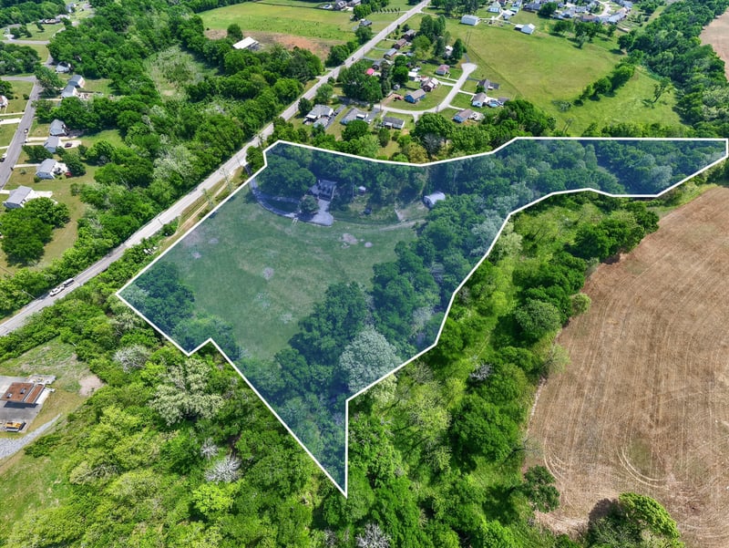 2153 Williamsport Pike, Columbia, TN 38401