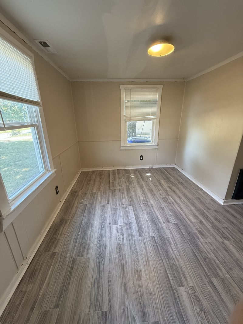 109 Tyree Springs Rd, White House, TN 37188