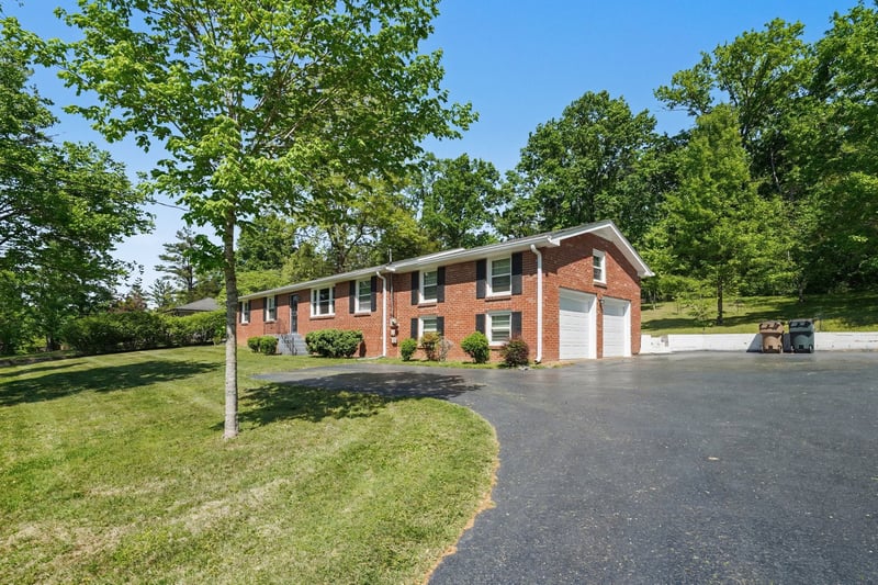 968 Davidson Dr, Nashville, TN 37205