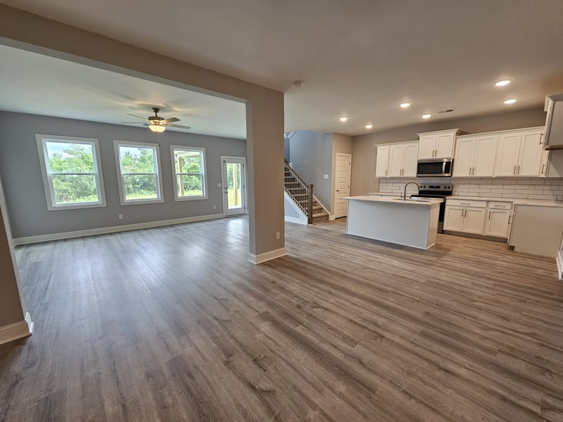557 Twyla Dr, Lebanon, TN 37087