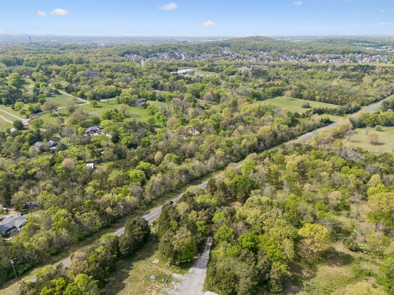 Twin Oaks Ln, Antioch, TN 37013