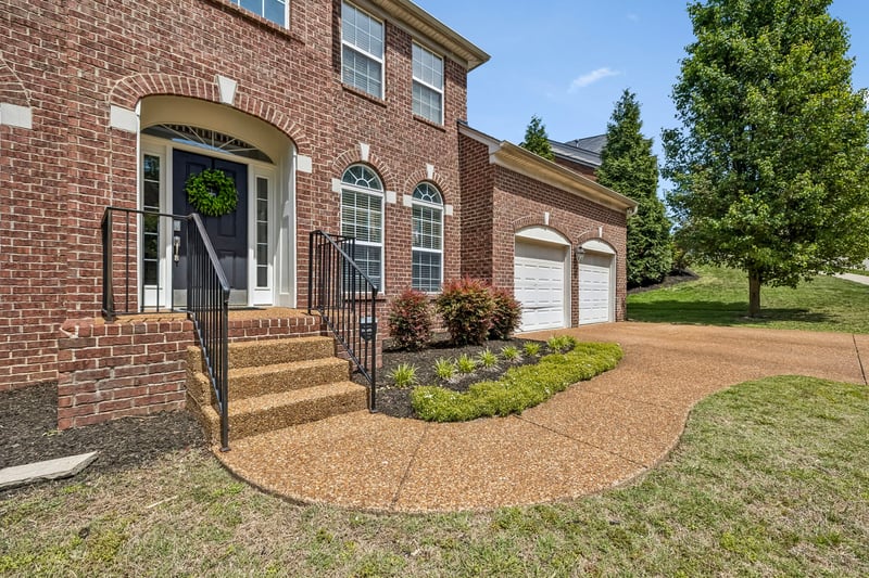 1009 Stone Ridge Dr, Nashville, TN 37211