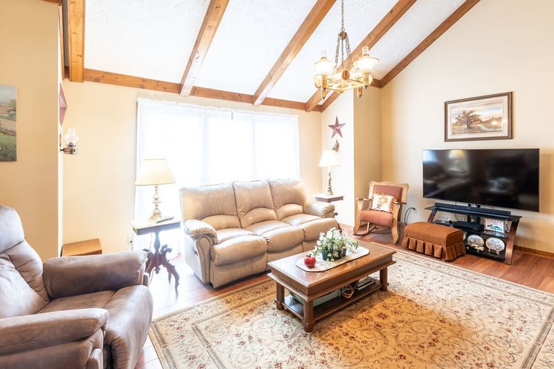 1041 Sandy Valley Rd, Hendersonville, TN 37075