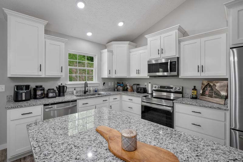 78 Dog Branch Rd, Pleasant Shade, TN 37145