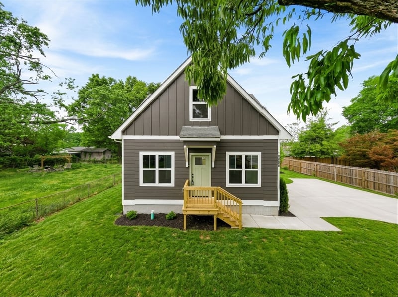 1000 Bryan St #B, Old Hickory, TN 37138